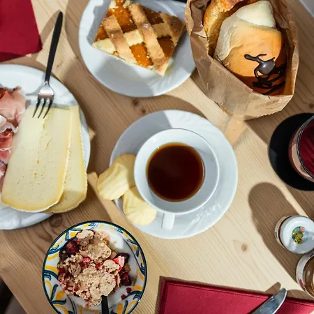 بيت ضيافة Le Gemme - Dolomites Escape Dosoledo