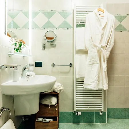 Le Gemme - Dolomites Escape Pensionat *